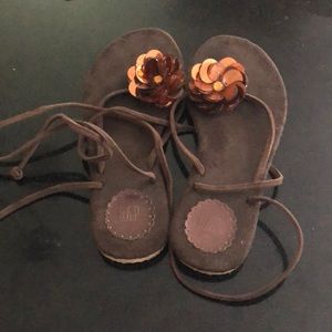 Size 8 brown tie up laces worn only once